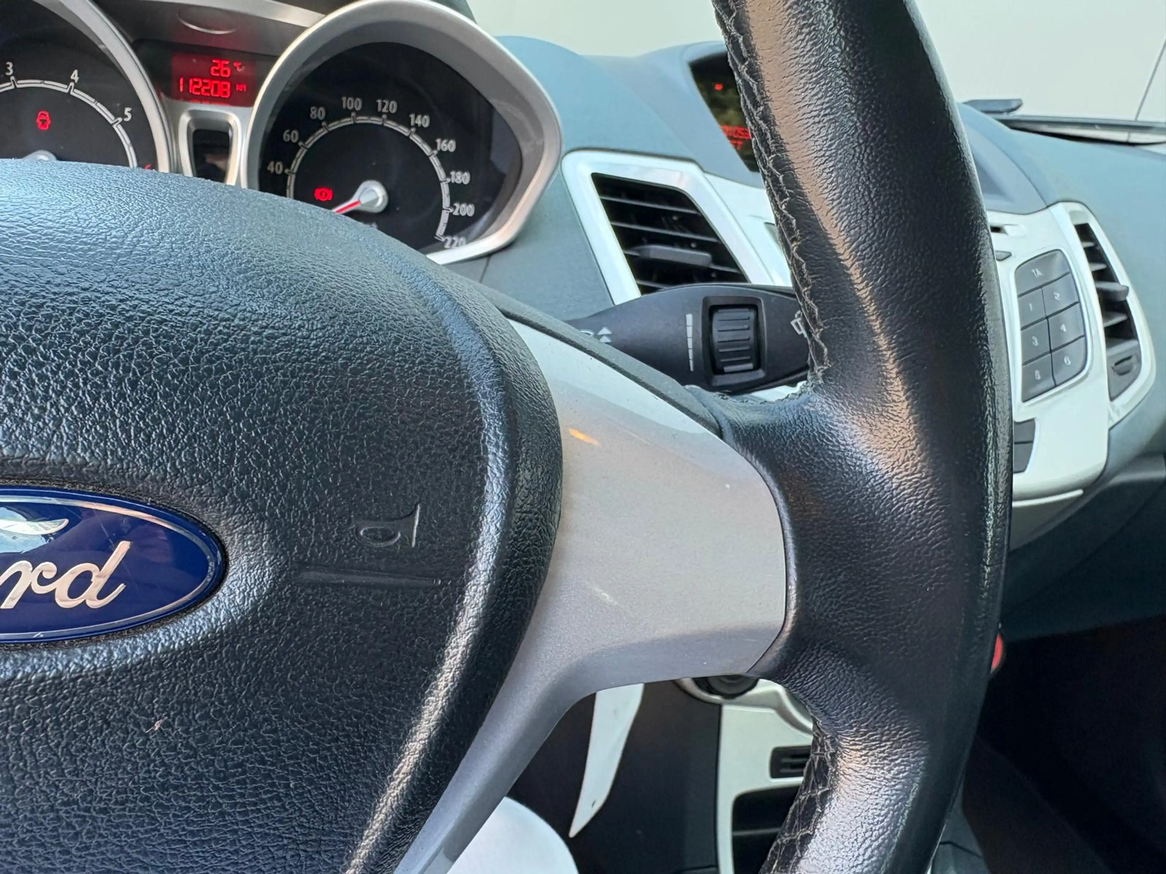 Ford Fiesta 1.6 16v 120PK Titanium Airco/Trekhaak/Elektrisch-p — photo 13