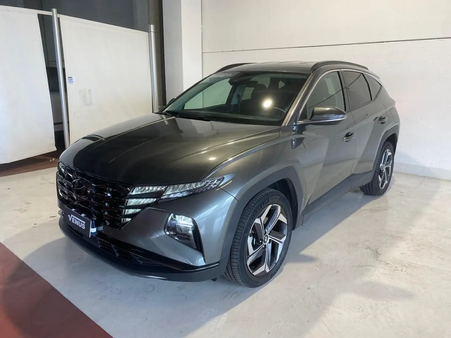 Hyundai TUCSON III 2021 1.6 hev Exellence Lounge Pack 2wd auto Grigio - 2