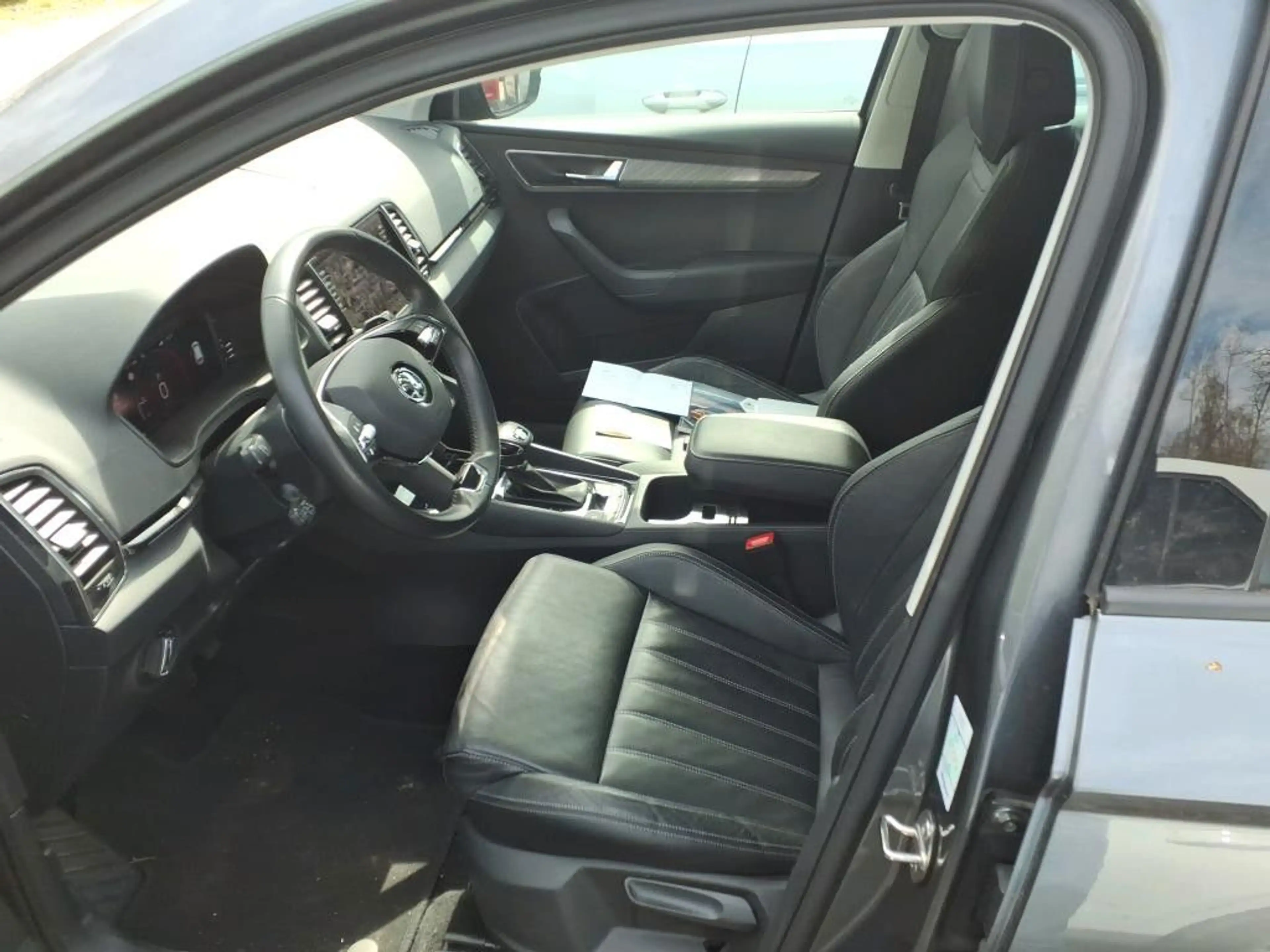 Skoda Karoq Style 4x4 2.0TDI DSG Navi AHK ACC LED — photo 5
