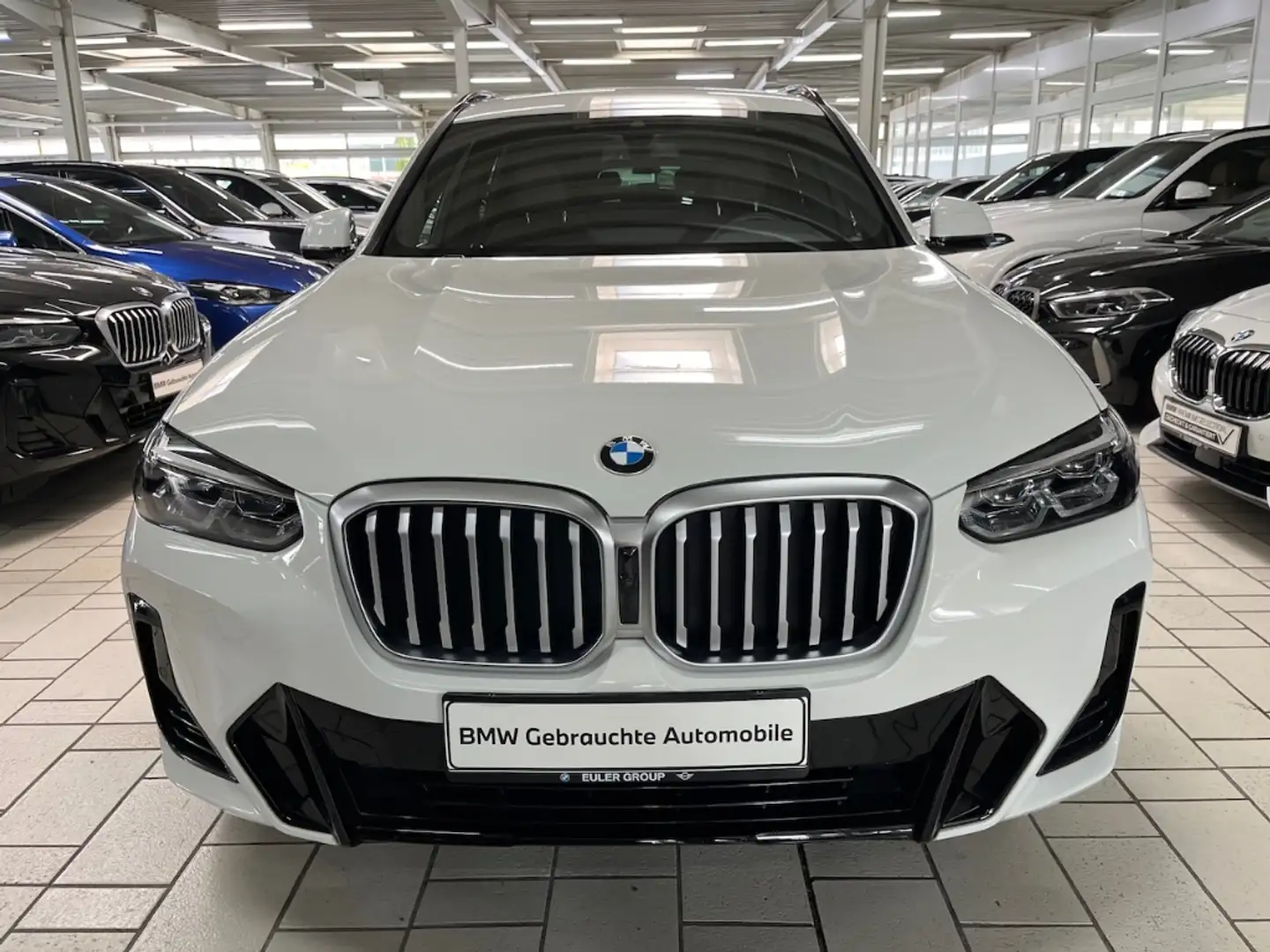 BMW X3 xDrive 20d A M Sport Navi ParkAss+ 360 Grad LED SH Weiß - 2