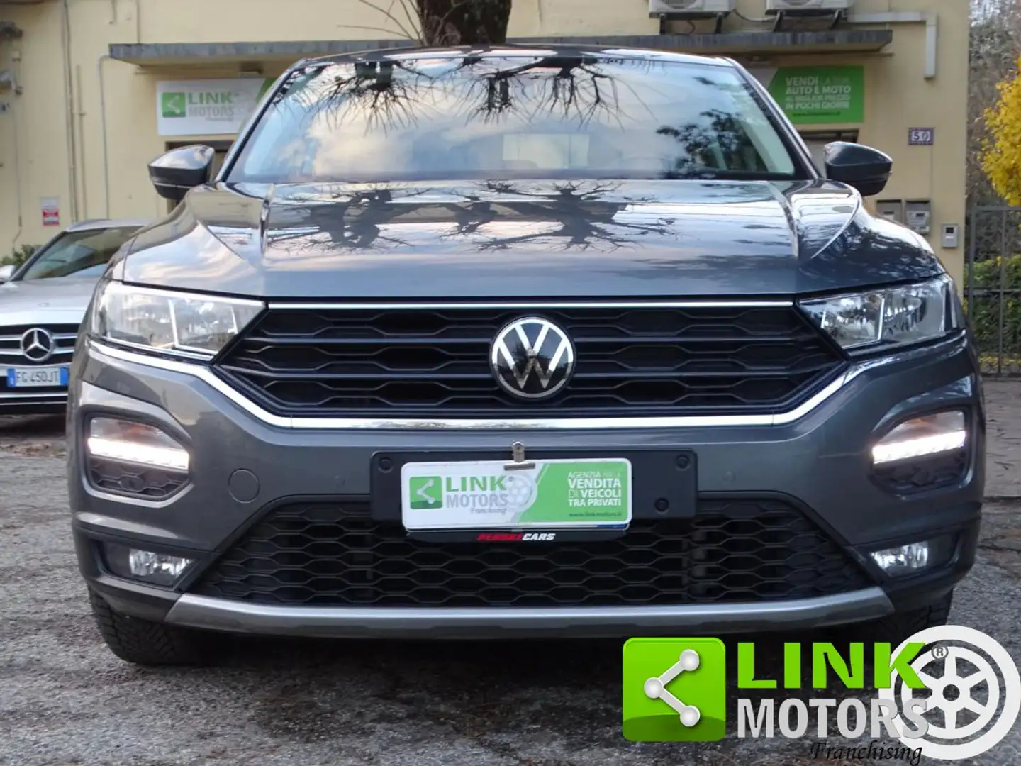 Volkswagen T-Roc 2.0 TDI SCR 116cv 2wd Grigio - 2