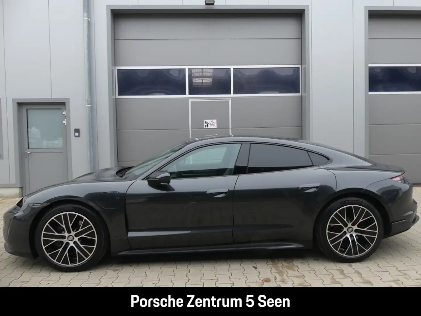 Porsche Taycan Grau - 2