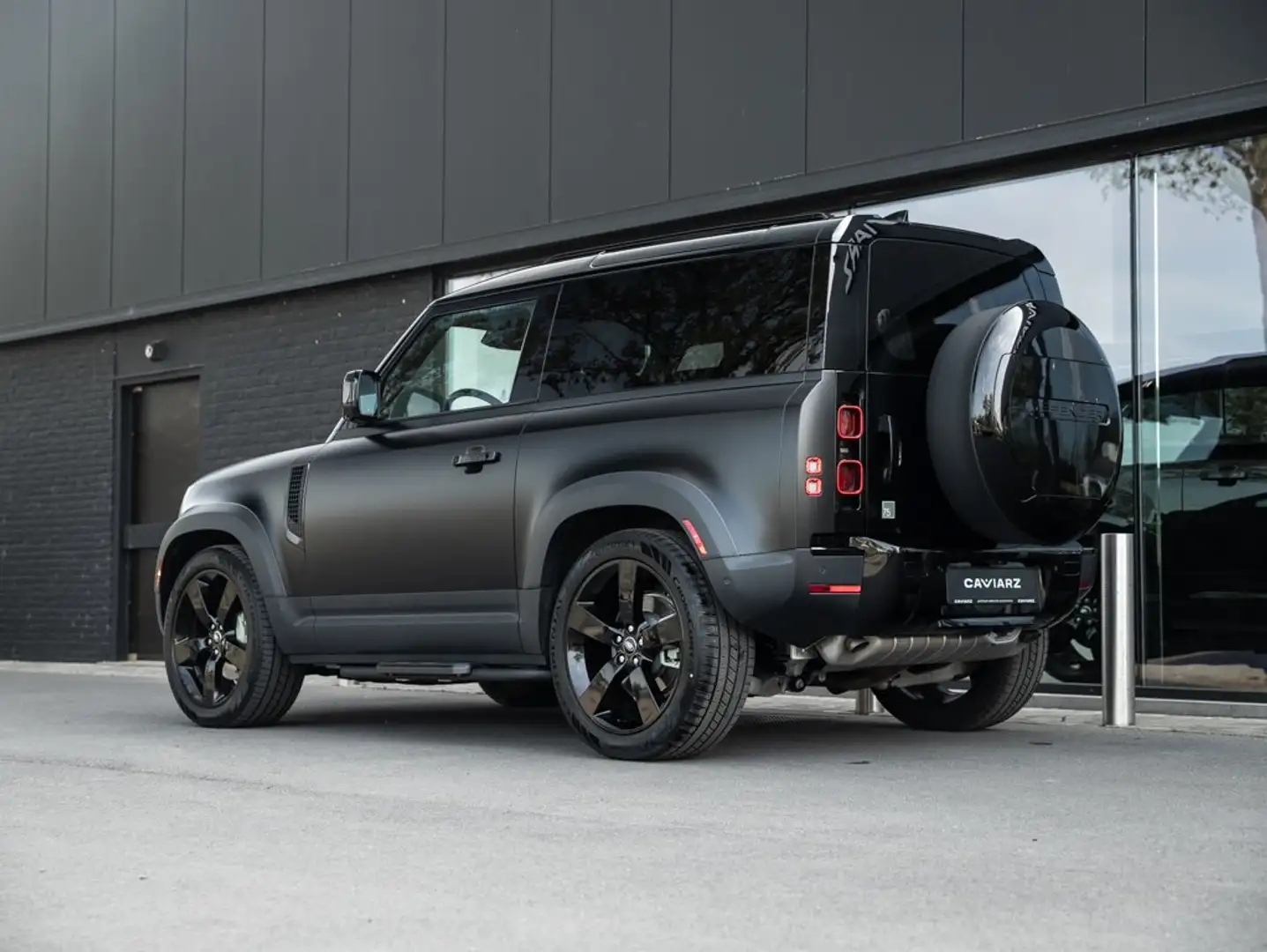 Land Rover Defender 90 P400 - 75th ANNIVERSARY EDITION - LICHTE VRACHT Zwart - 2
