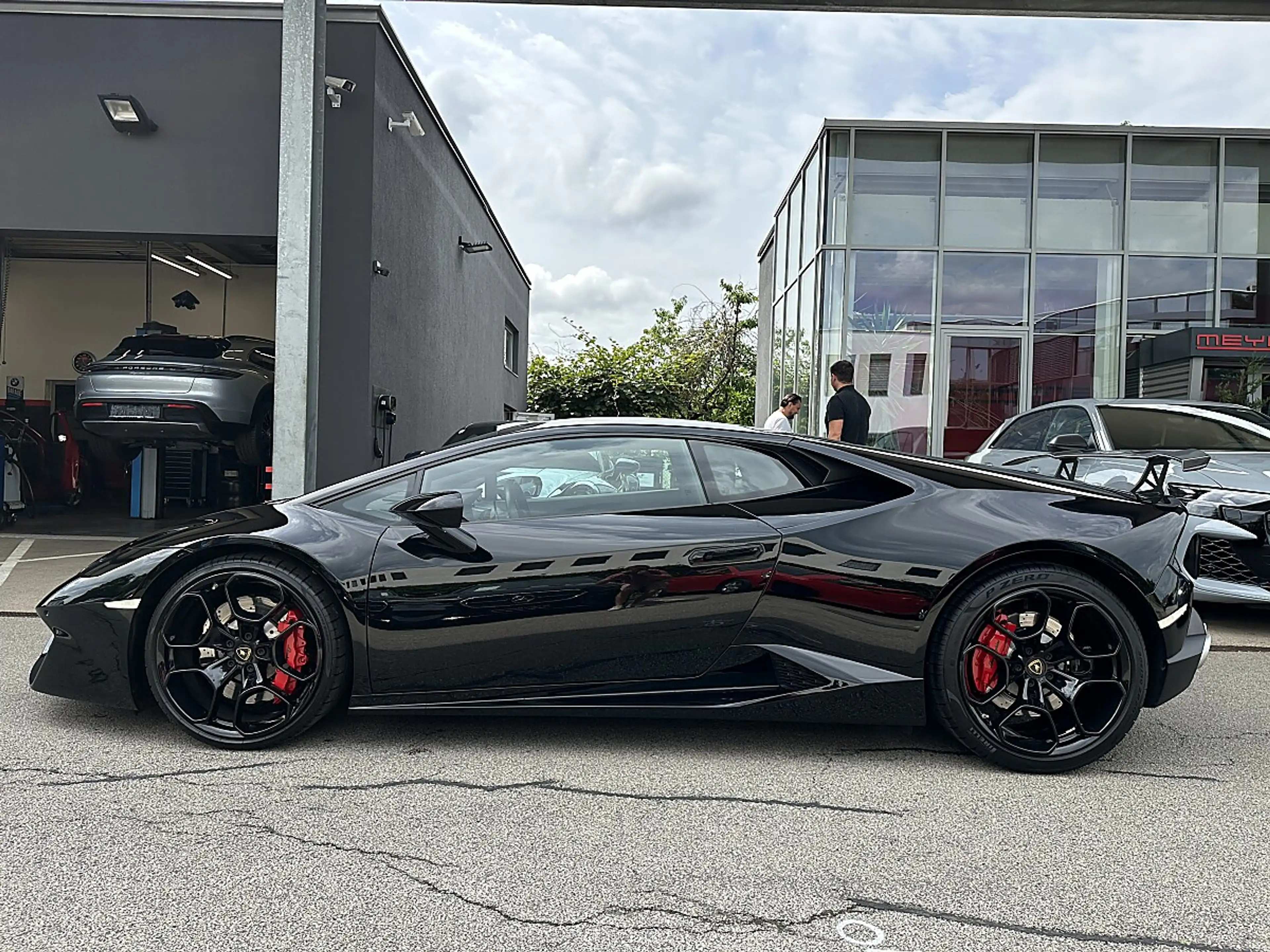 Lamborghini Huracán LP 580-2 Coupe / Lift / Carbon — photo 6