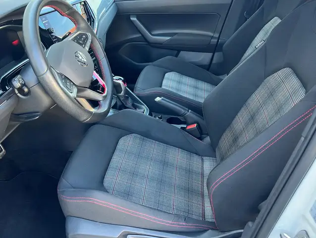 Volkswagen Polo view 6