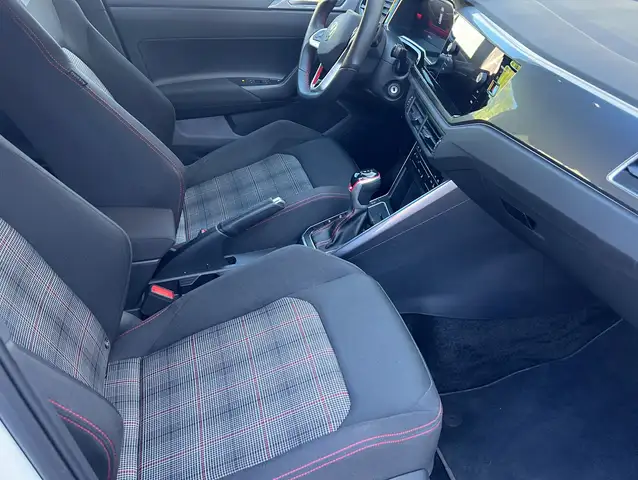 Volkswagen Polo view 10