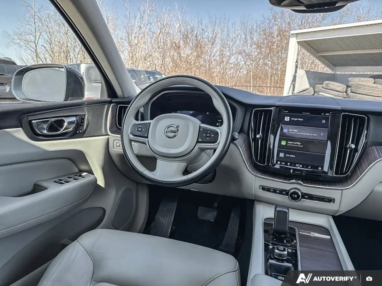 Volvo XC60 снимка Volvo XC60