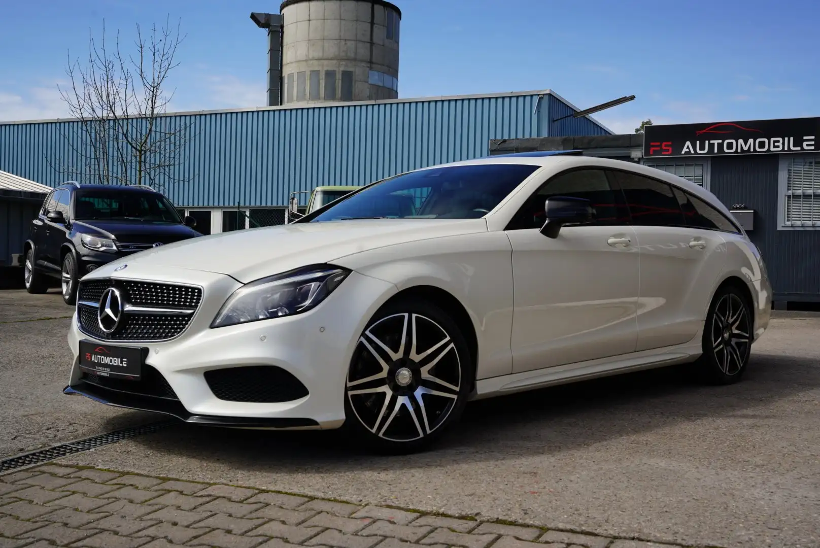 Mercedes-Benz CLS 350 CLS 350d SB 4Matic*AMG Line*360°*Multibeam LED* White - 2