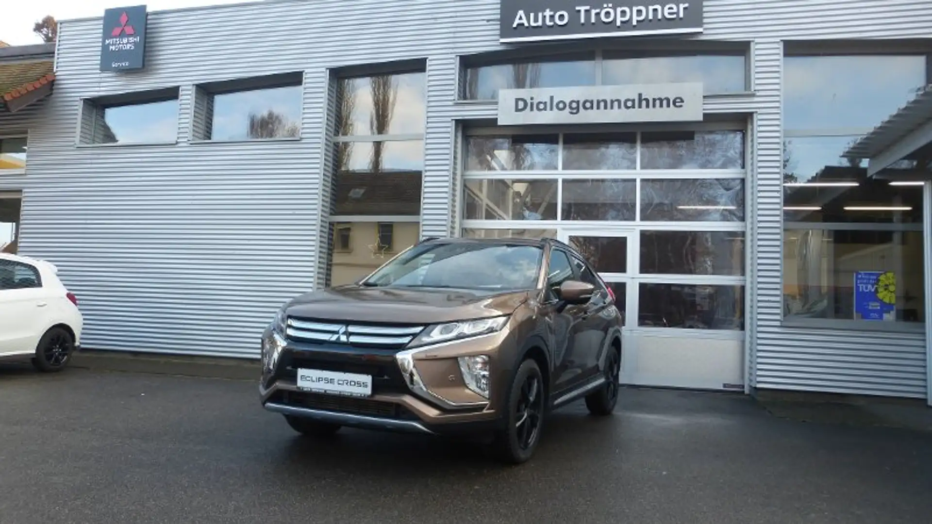 Mitsubishi Eclipse Cross INTRO EDITION 1.5 T-MIVEC 2WD CVT Braun - 1