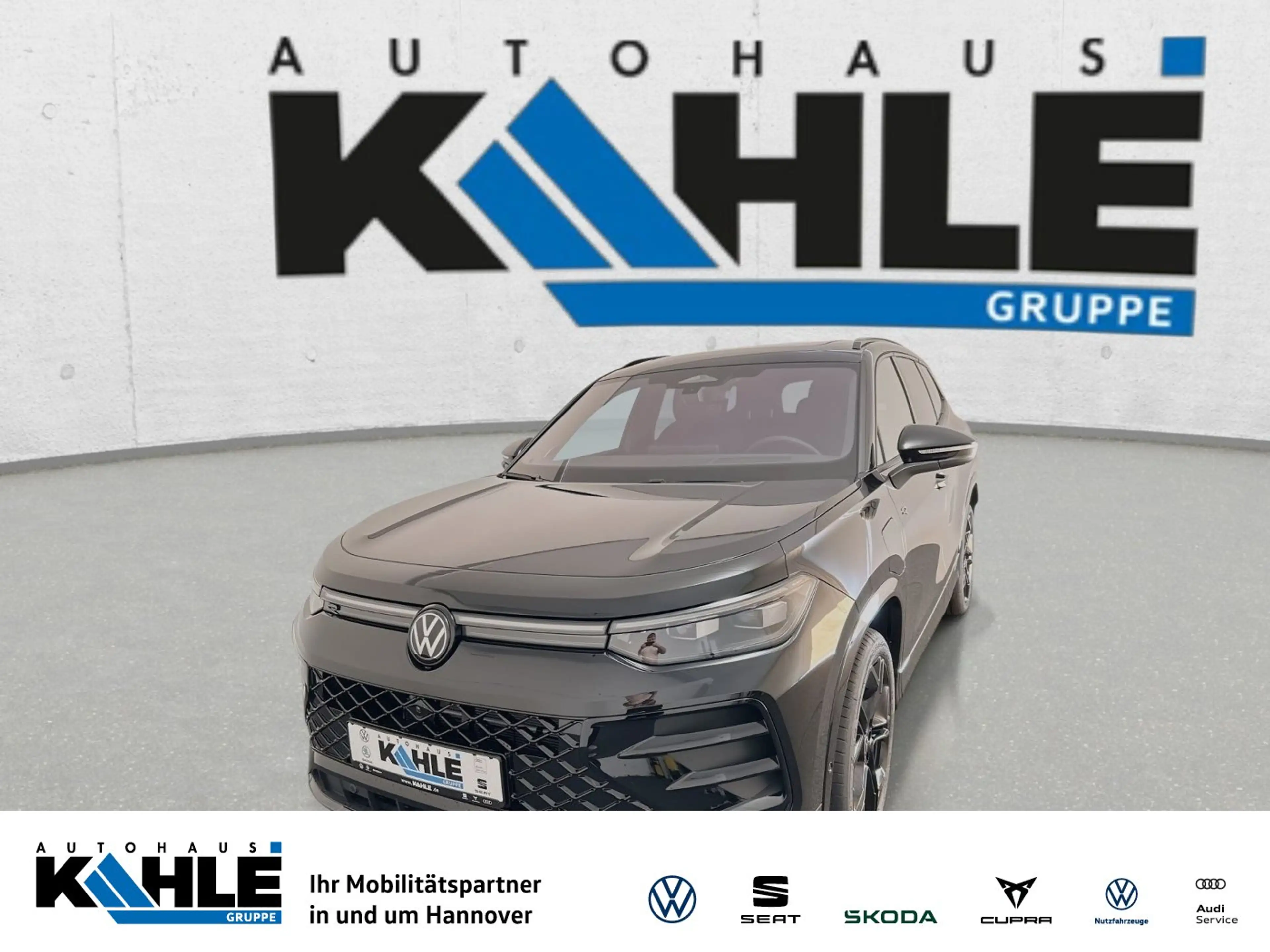 Volkswagen Tayron 1.5 eHybrid DSG R-Line CarPlay Pano Black