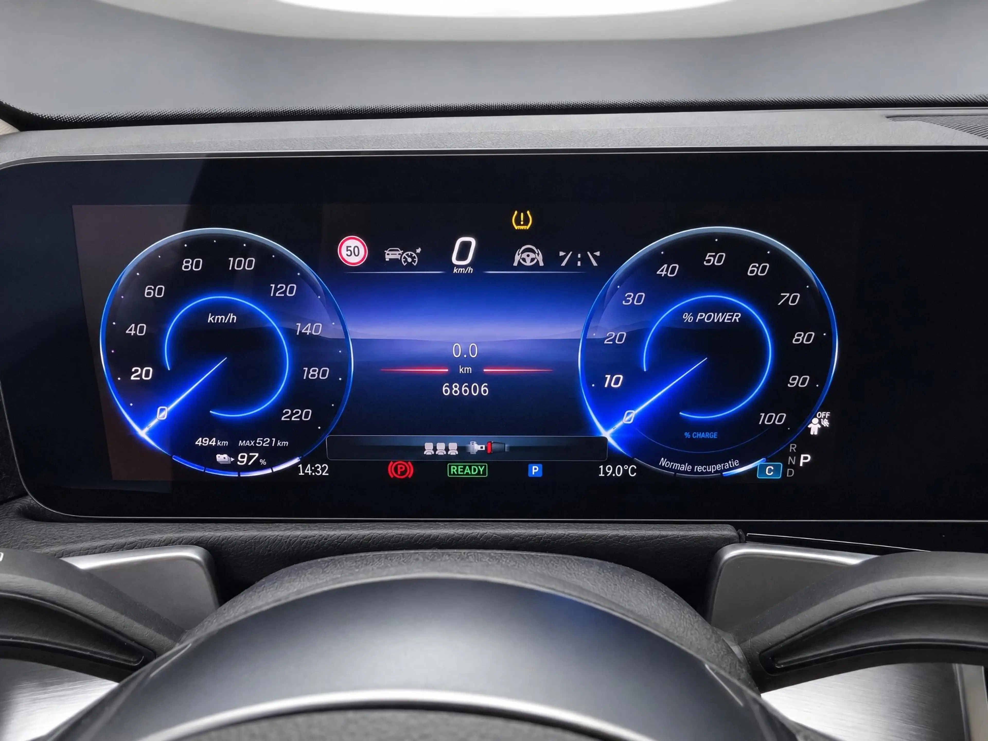 Mercedes-Benz EQB 250 250+ Luxury Line 71 kWh — photo 10