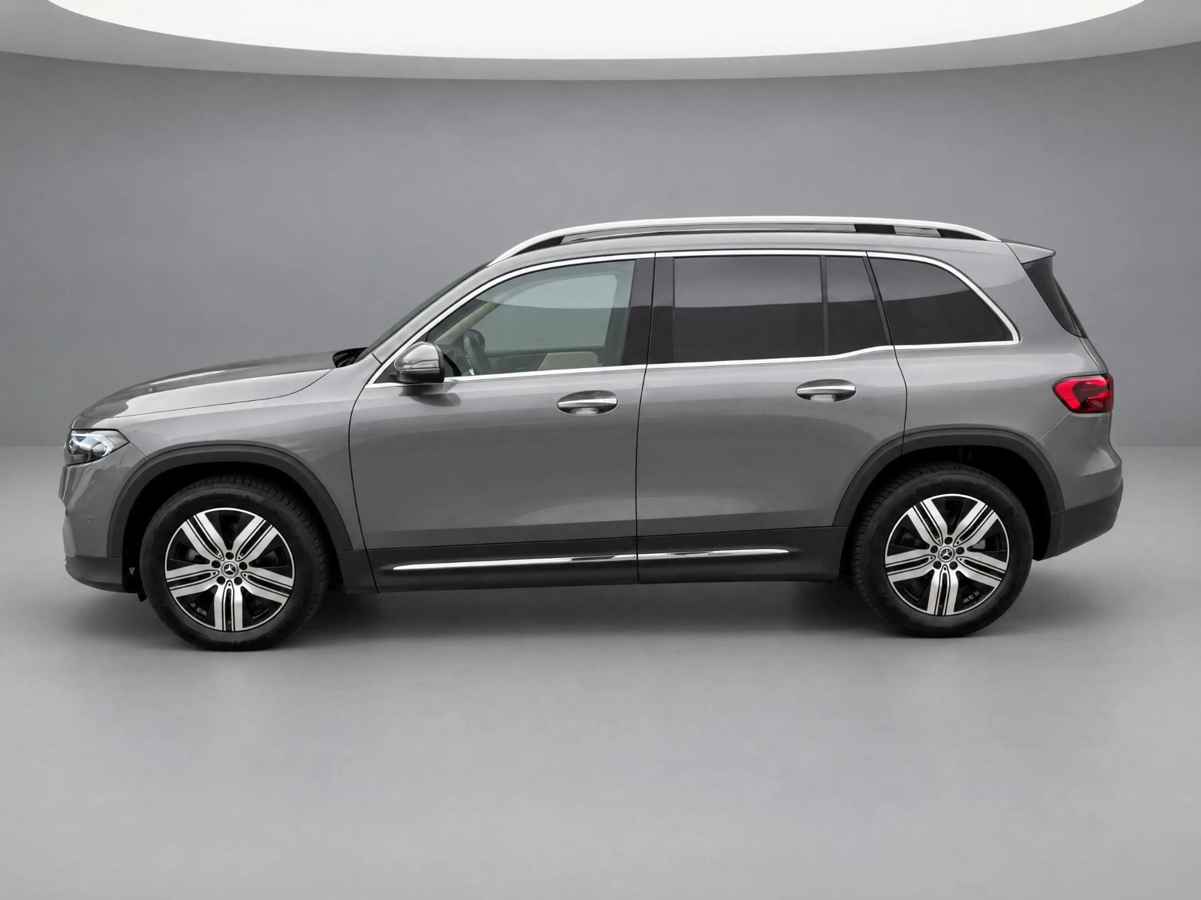 Mercedes-Benz EQB 250 250+ Luxury Line 71 kWh — photo 3