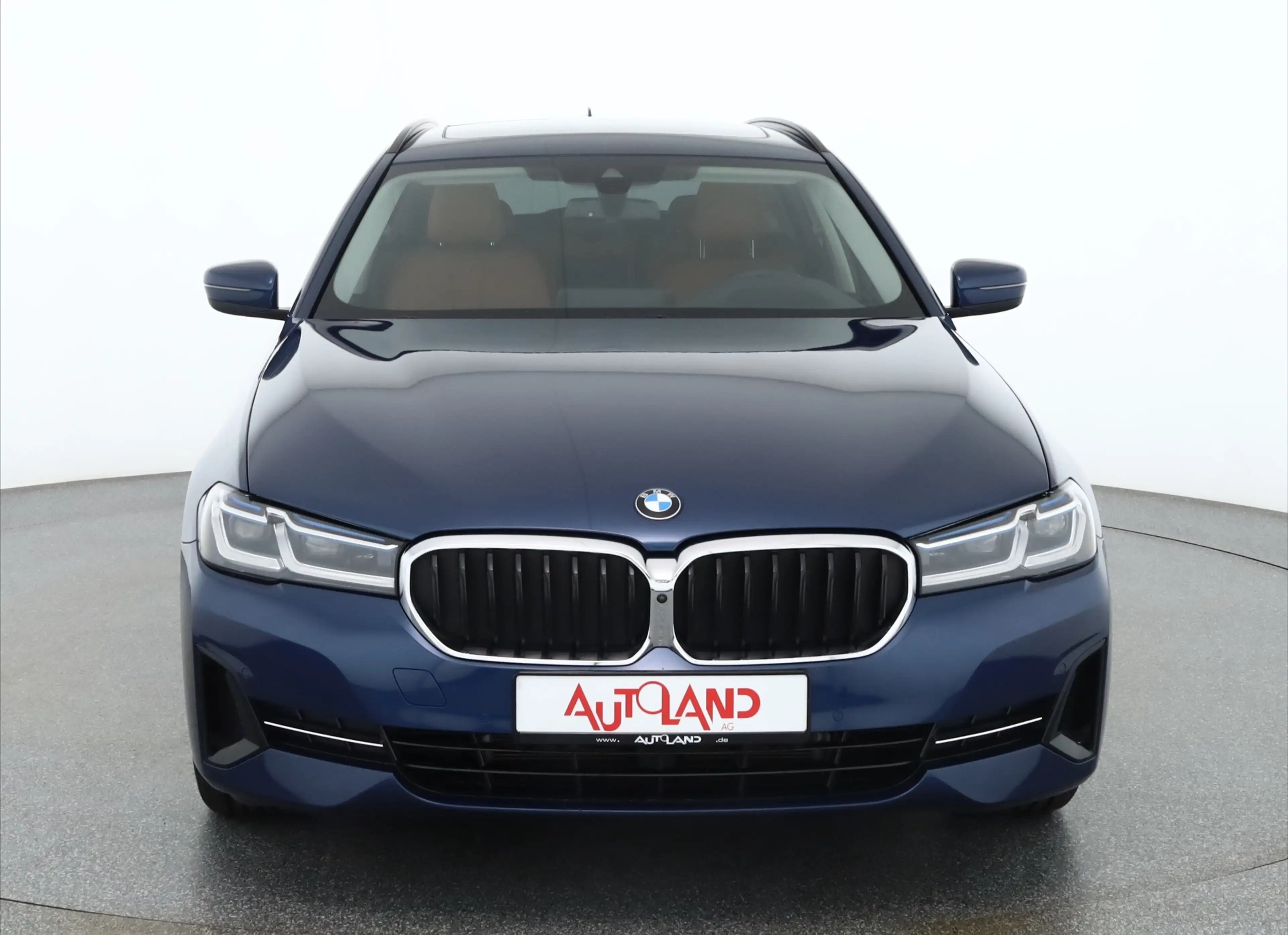 BMW 520 520i Luxury Line LED Navi Panorama Head-Up — photo 8
