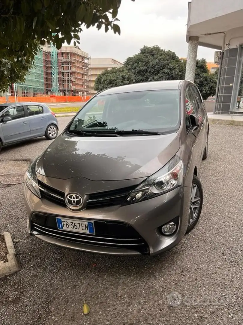 Toyota Verso 1.6 d-4d Active 5p.ti mt E6 - 1