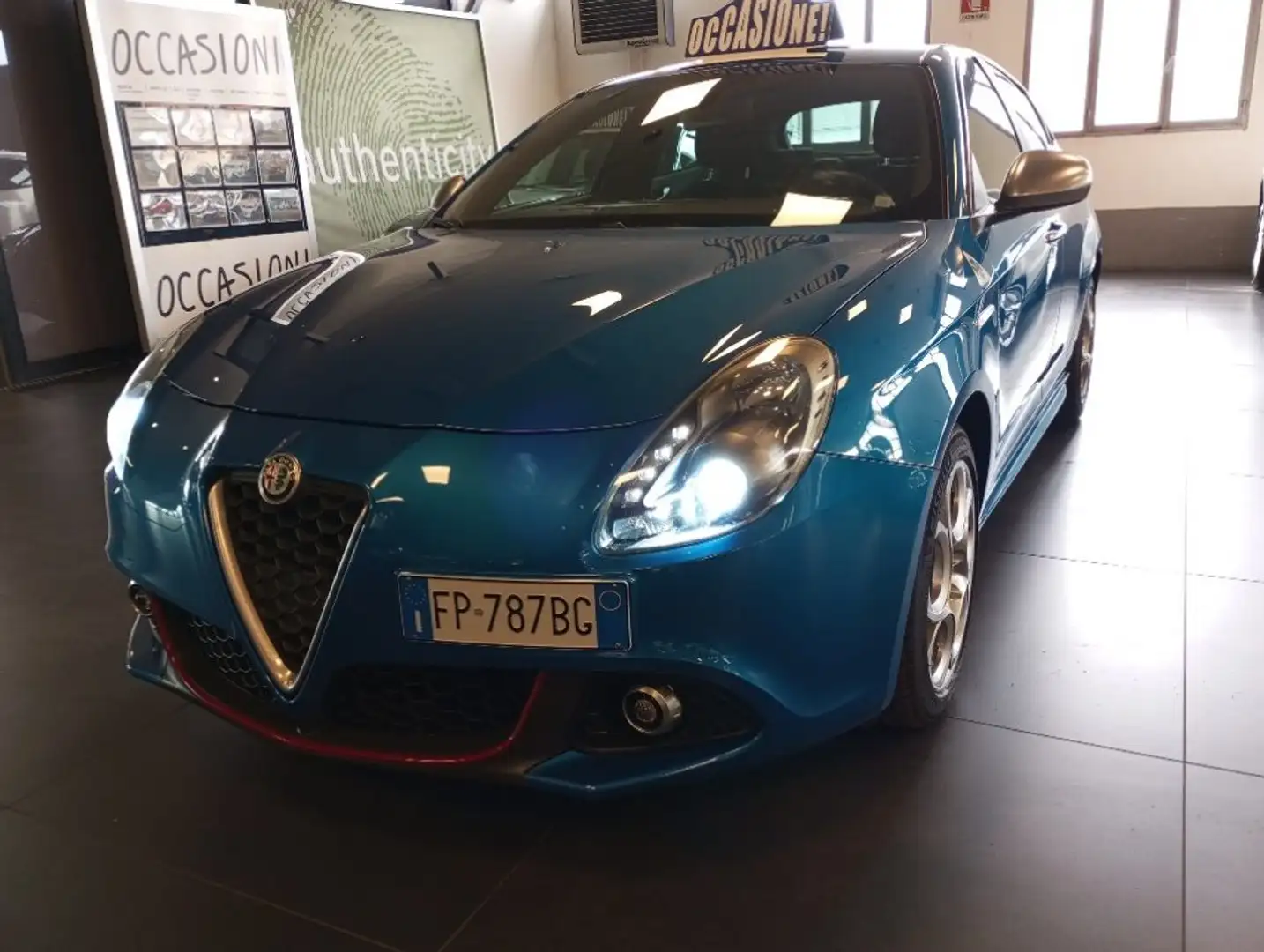 Alfa Romeo Giulietta 1.6 JTDm 120 CV Sport Bleu - 2