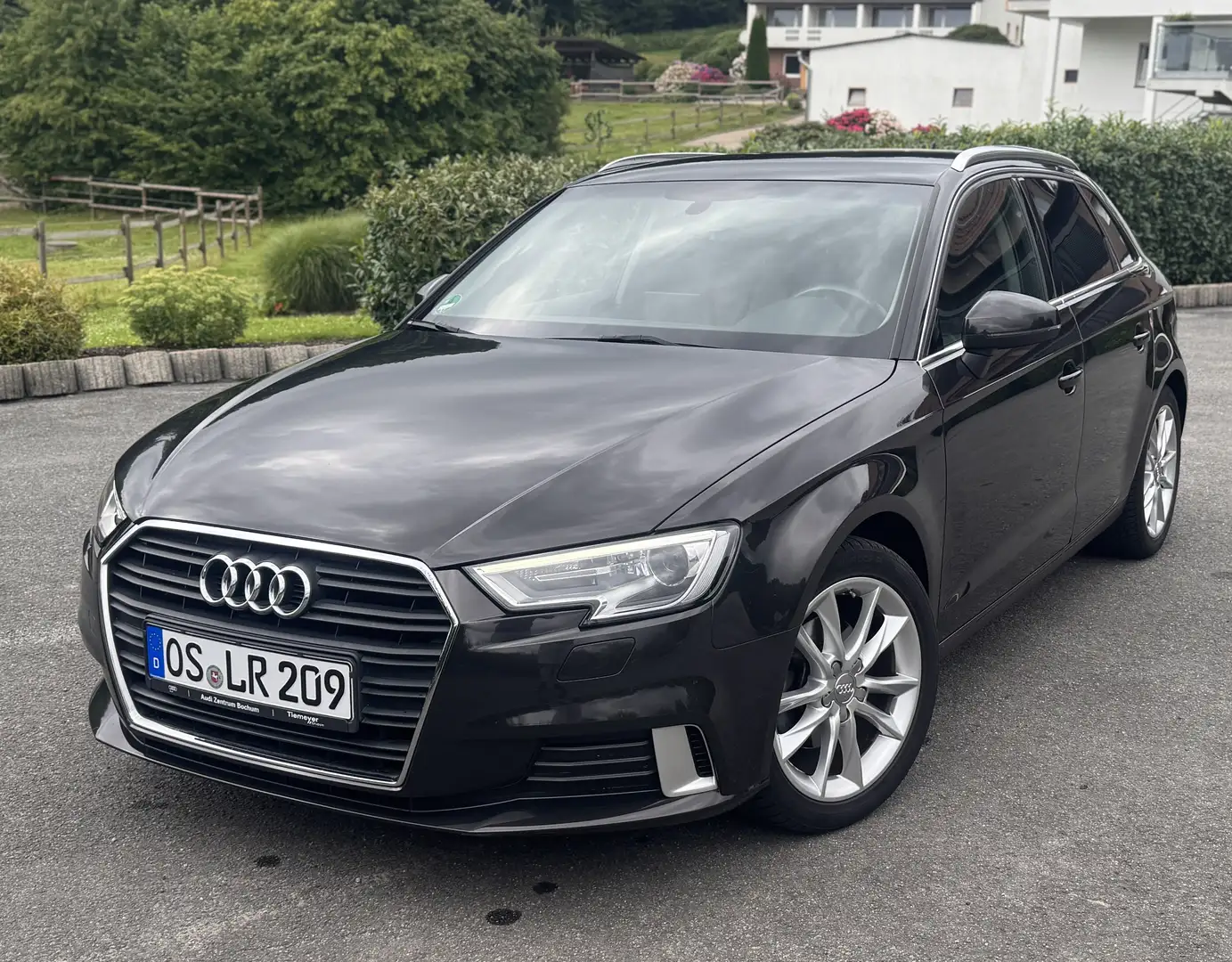 Audi A3 sport Brun - 1
