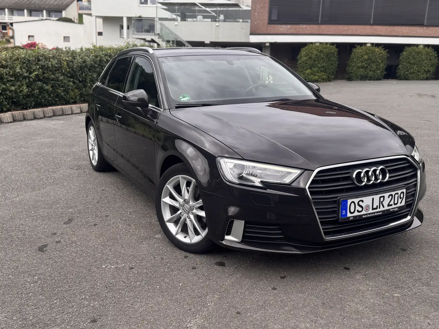 Audi A3 sport Brun - 2