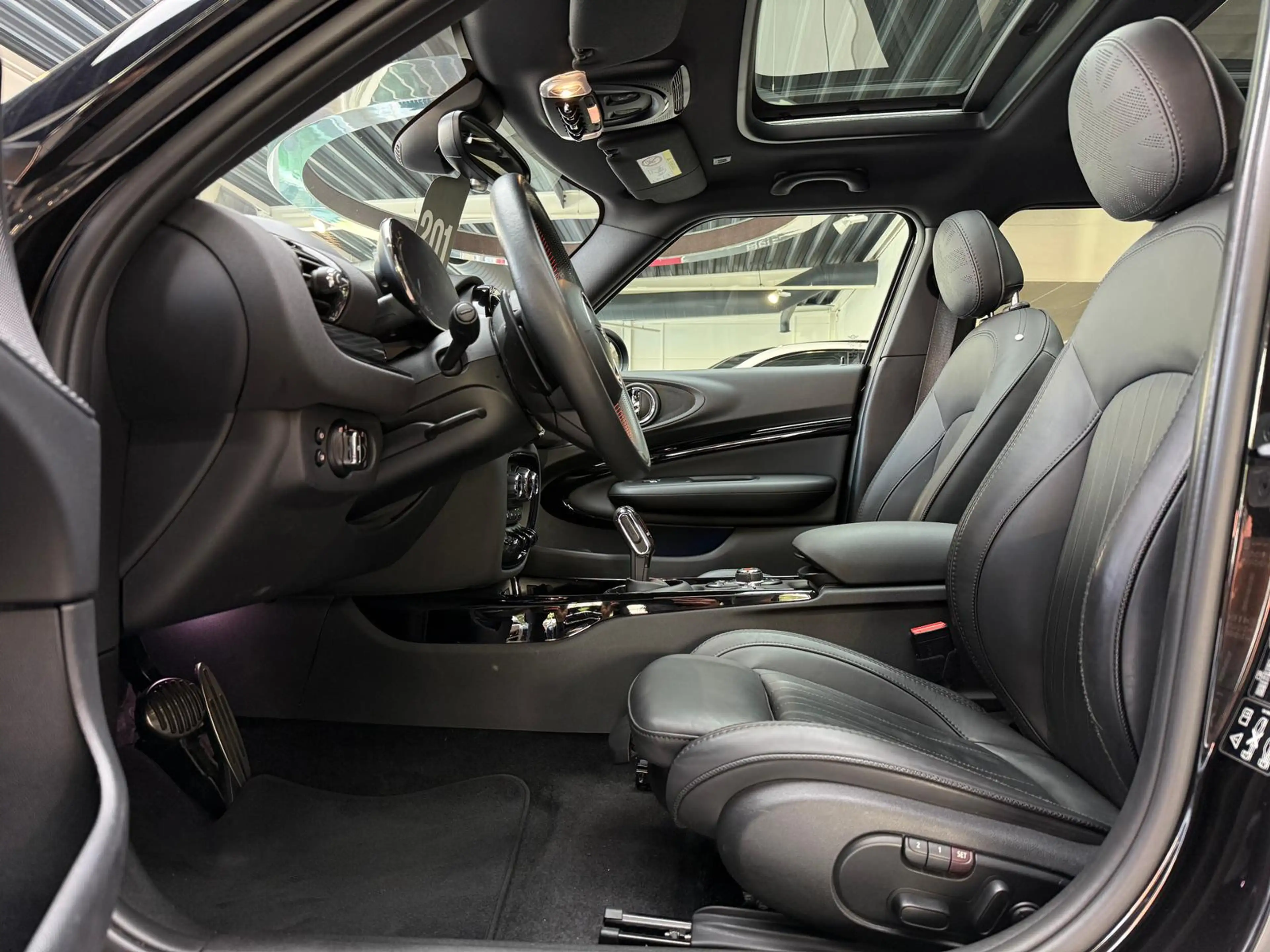MINI Cooper S Clubman All4 JCW Aero*HuD*Pano*Kamera — photo 14