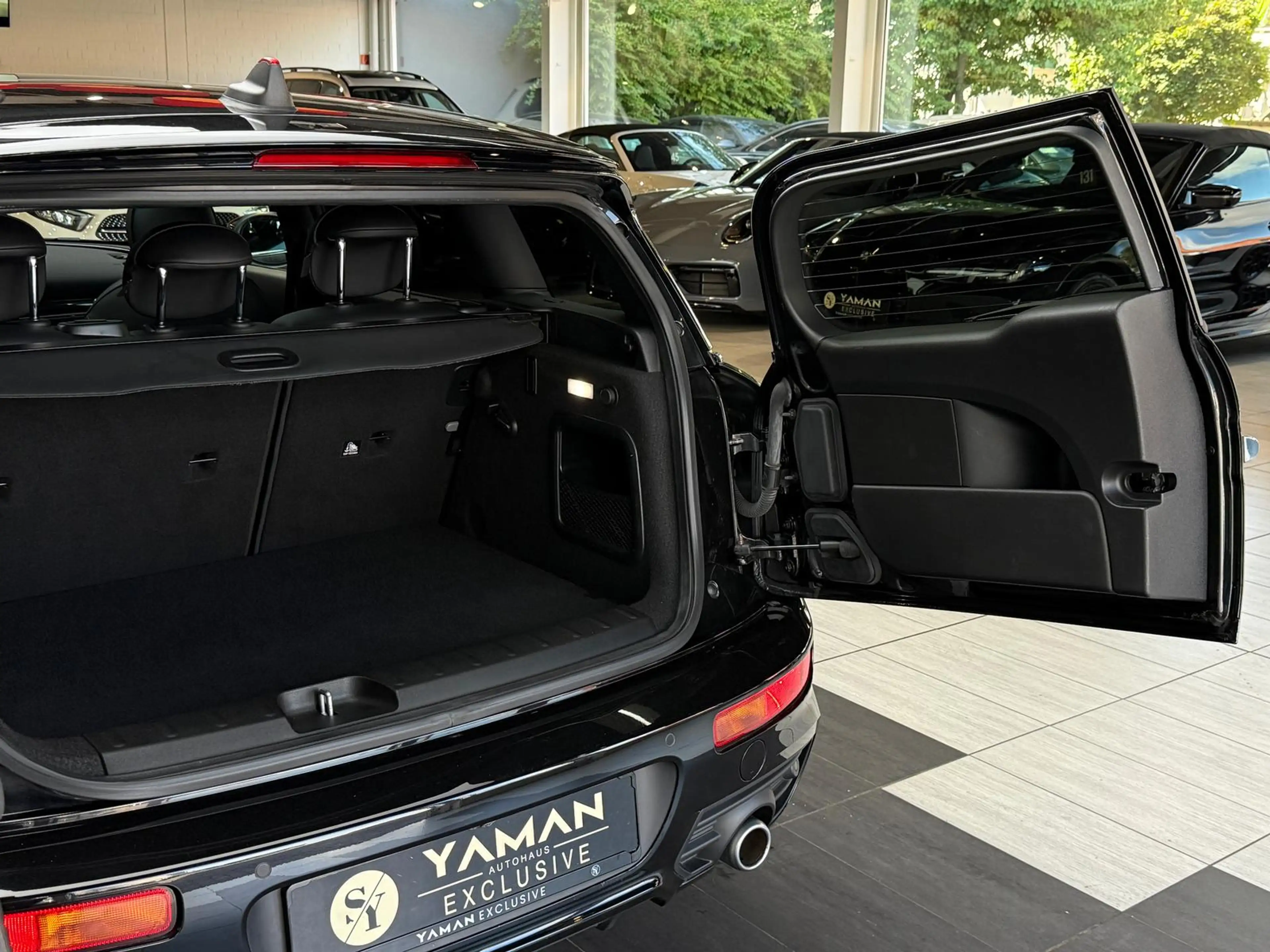 MINI Cooper S Clubman All4 JCW Aero*HuD*Pano*Kamera — photo 10