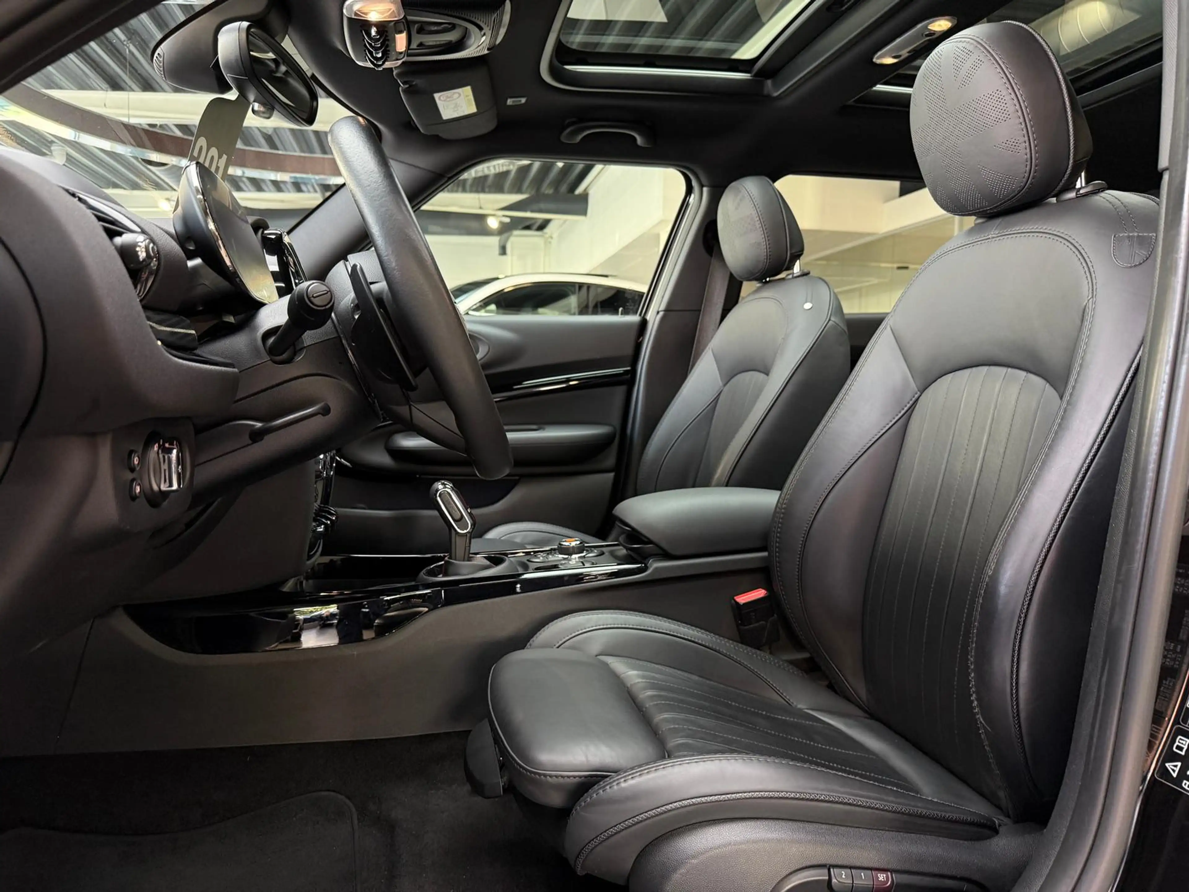 MINI Cooper S Clubman All4 JCW Aero*HuD*Pano*Kamera — photo 15