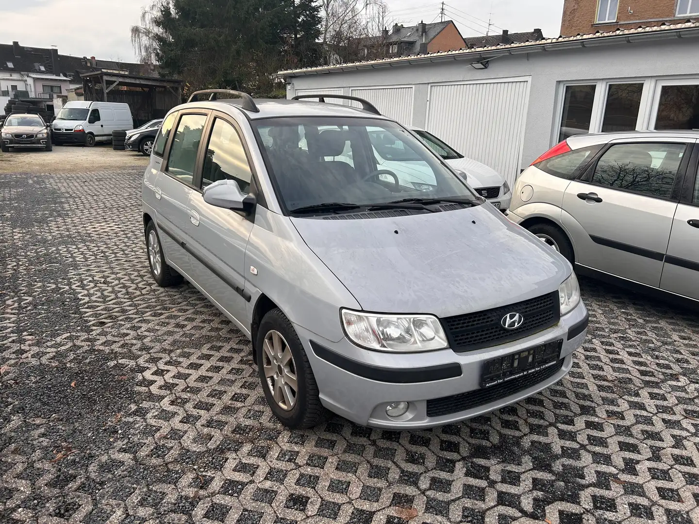 Hyundai Matrix 1.8 GLS - Benzin, Klima Grau - 1