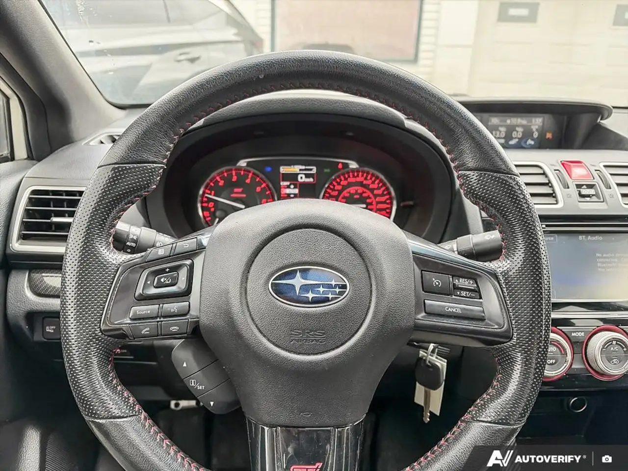 Subaru WRX снимка Subaru WRX