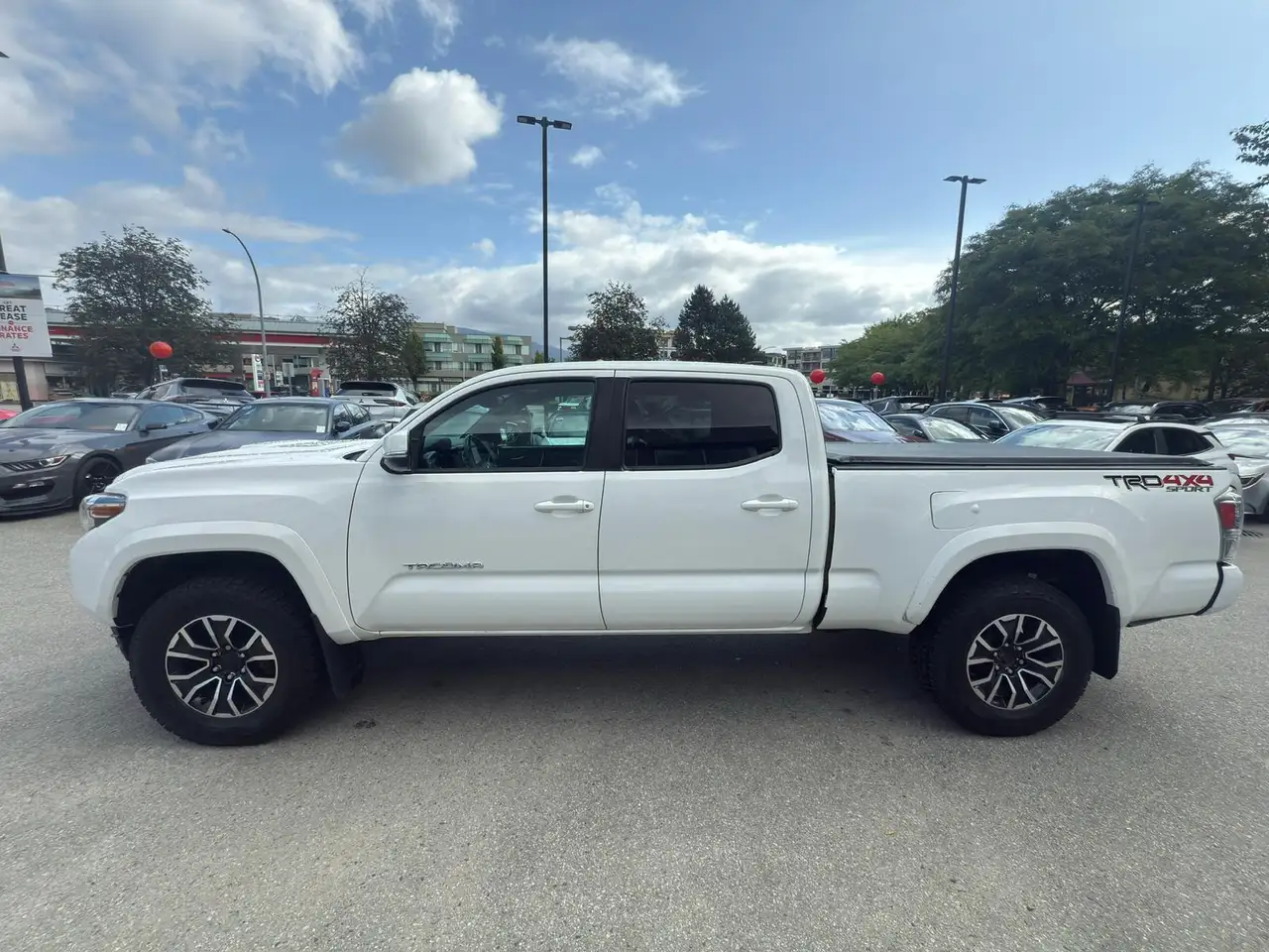 Toyota Tacoma снимка Toyota Tacoma