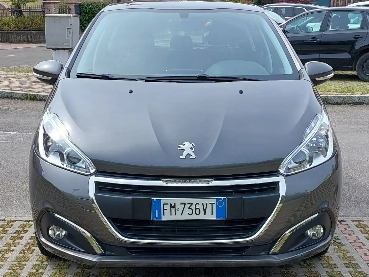 Peugeot 208 208 2018 5p 1.2 puretech Allure 82cv -Ottimo stato Grigio - 1
