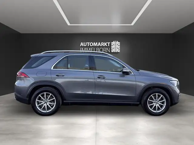 Mercedes-Benz GLE view 11