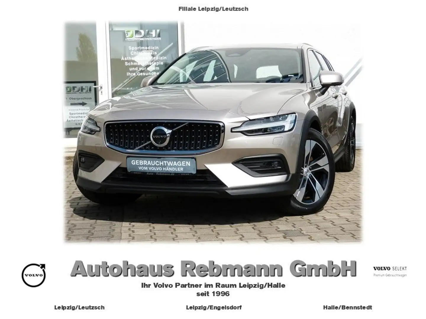 Volvo V60 Cross Country V60 B5 AWD Cross Country Ultimate 360° Gold - 1
