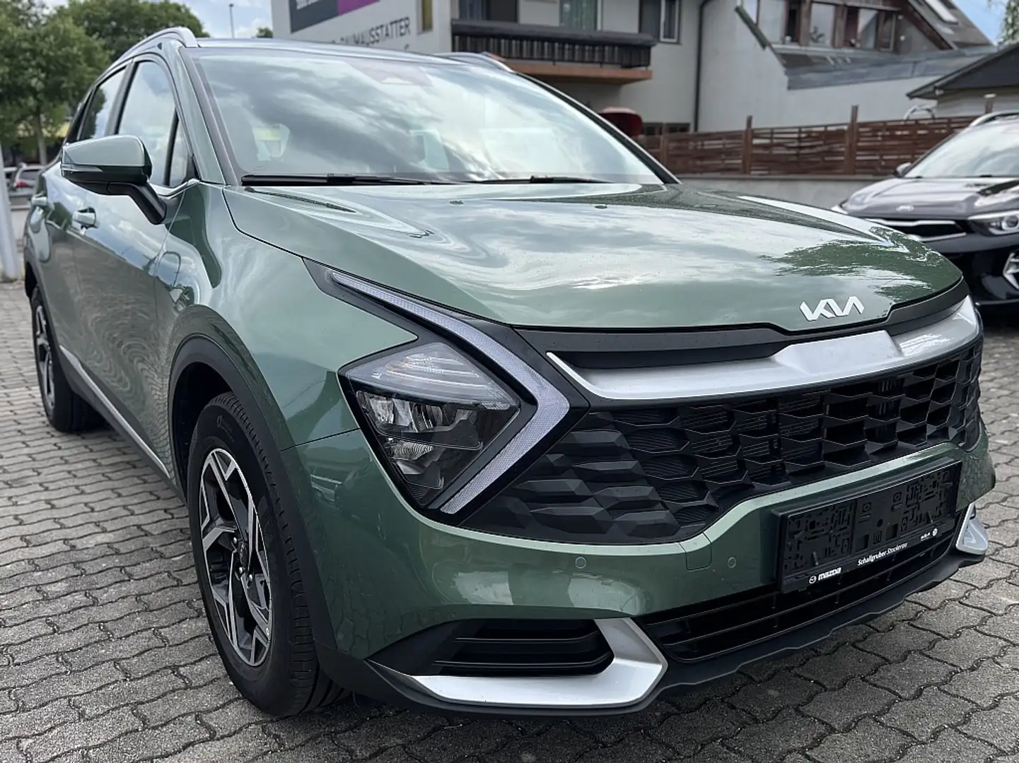 Kia Sportage 1,6 TGDI Silber/Top/AHK Bestpreis Grün - 2