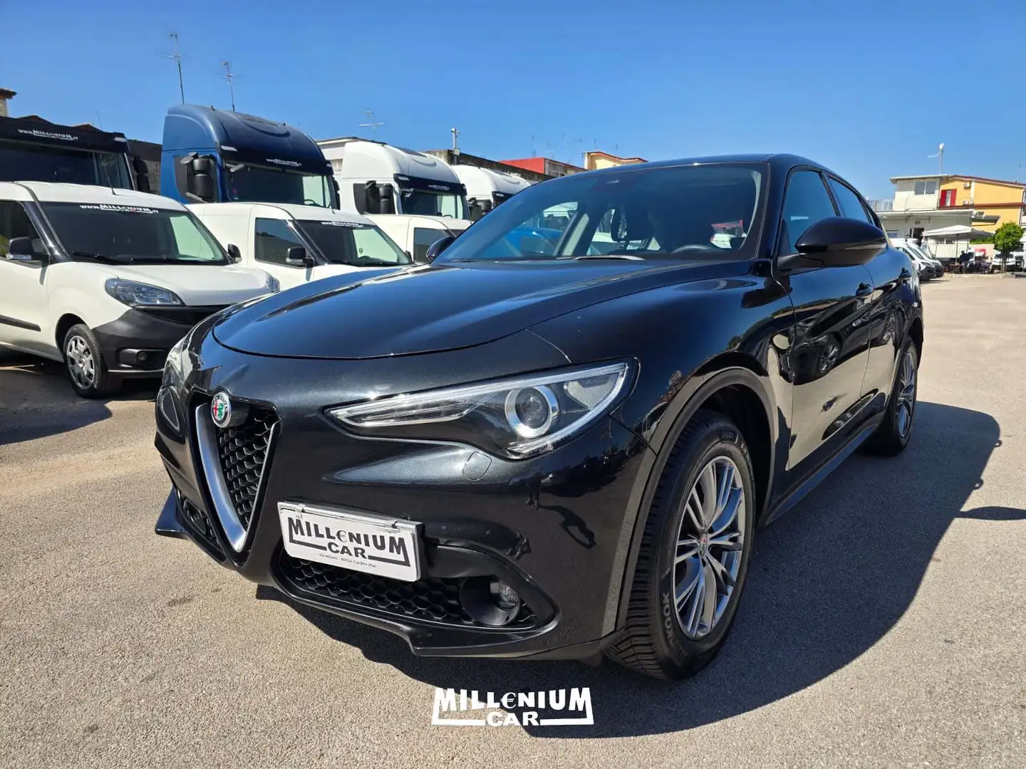 Alfa Romeo Stelvio 2.2 t Executive Q4 190cv auto Noir - 1