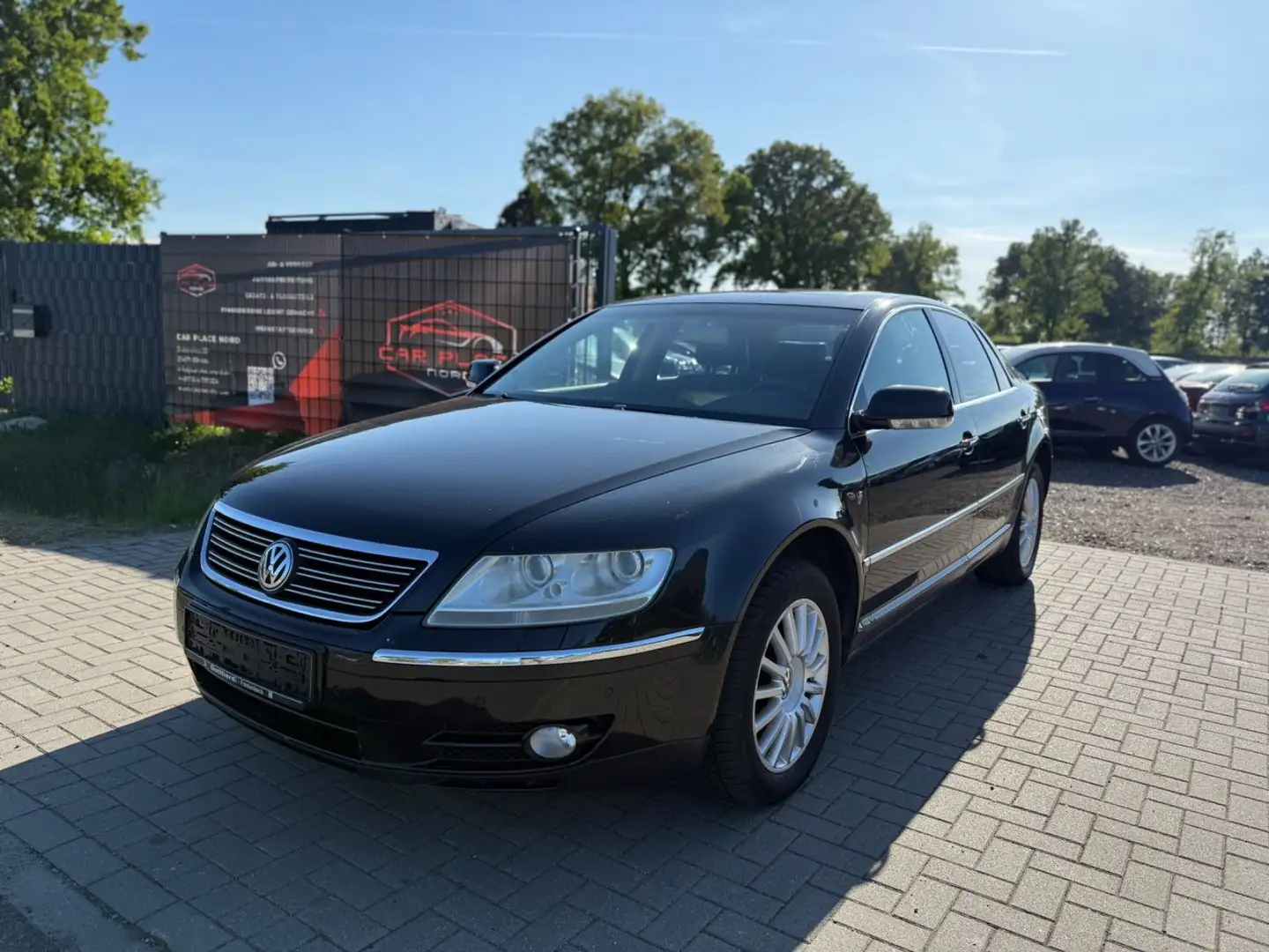 Volkswagen Phaeton 3.0 V6 TDI 4MOTION Tiptronic Edition 5 Černá - 1