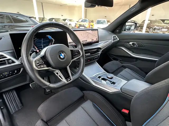 BMW 3 Series view 13