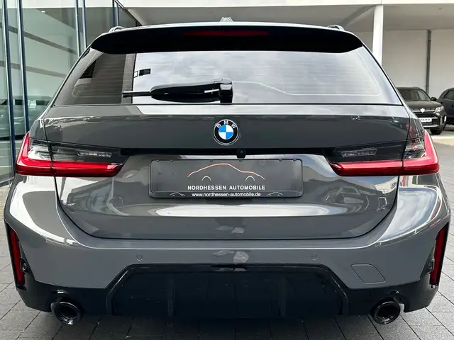 BMW 3 Series view 7