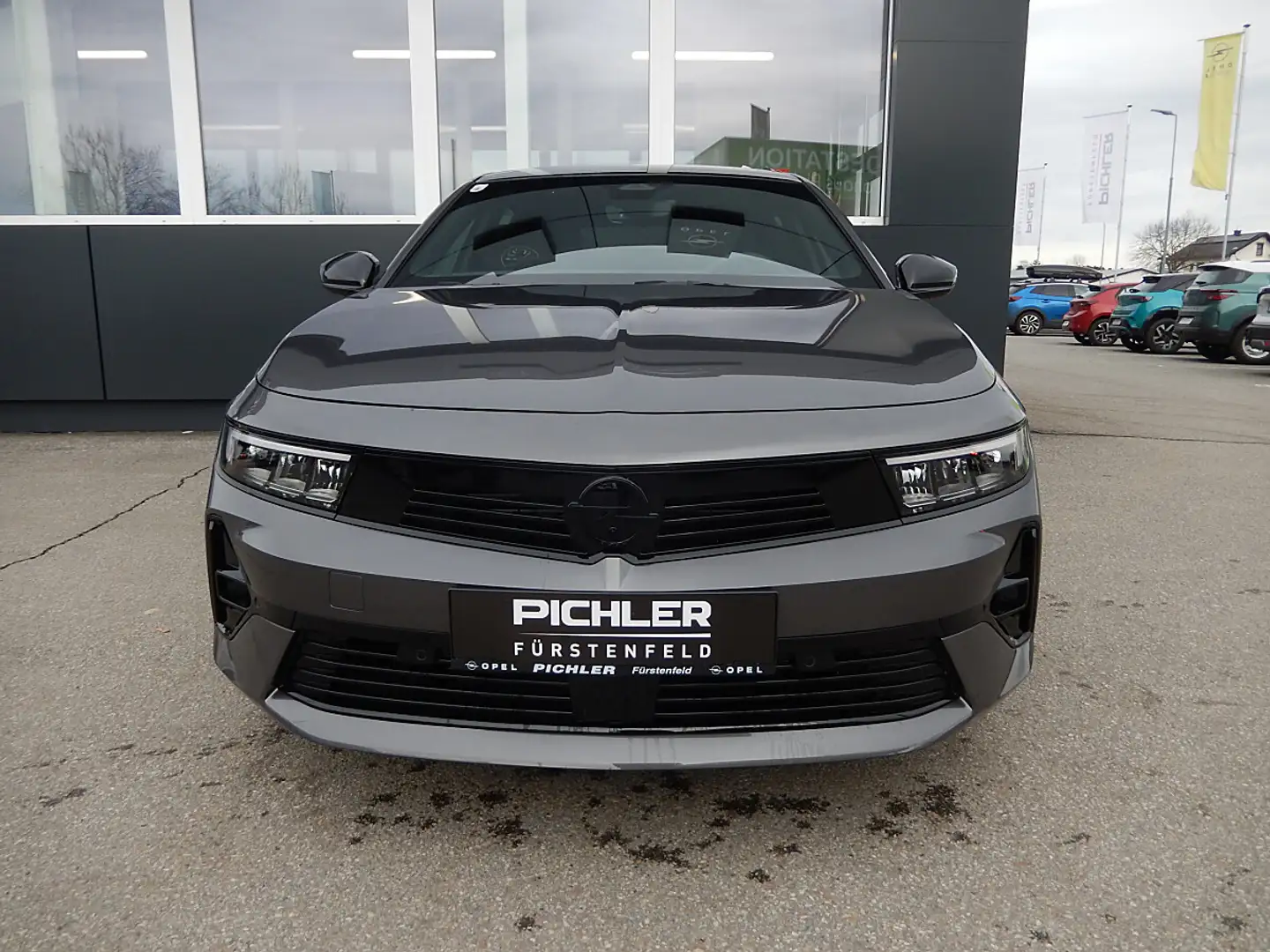 Opel Astra 1,2 Turbo GS Aut. Grau - 2