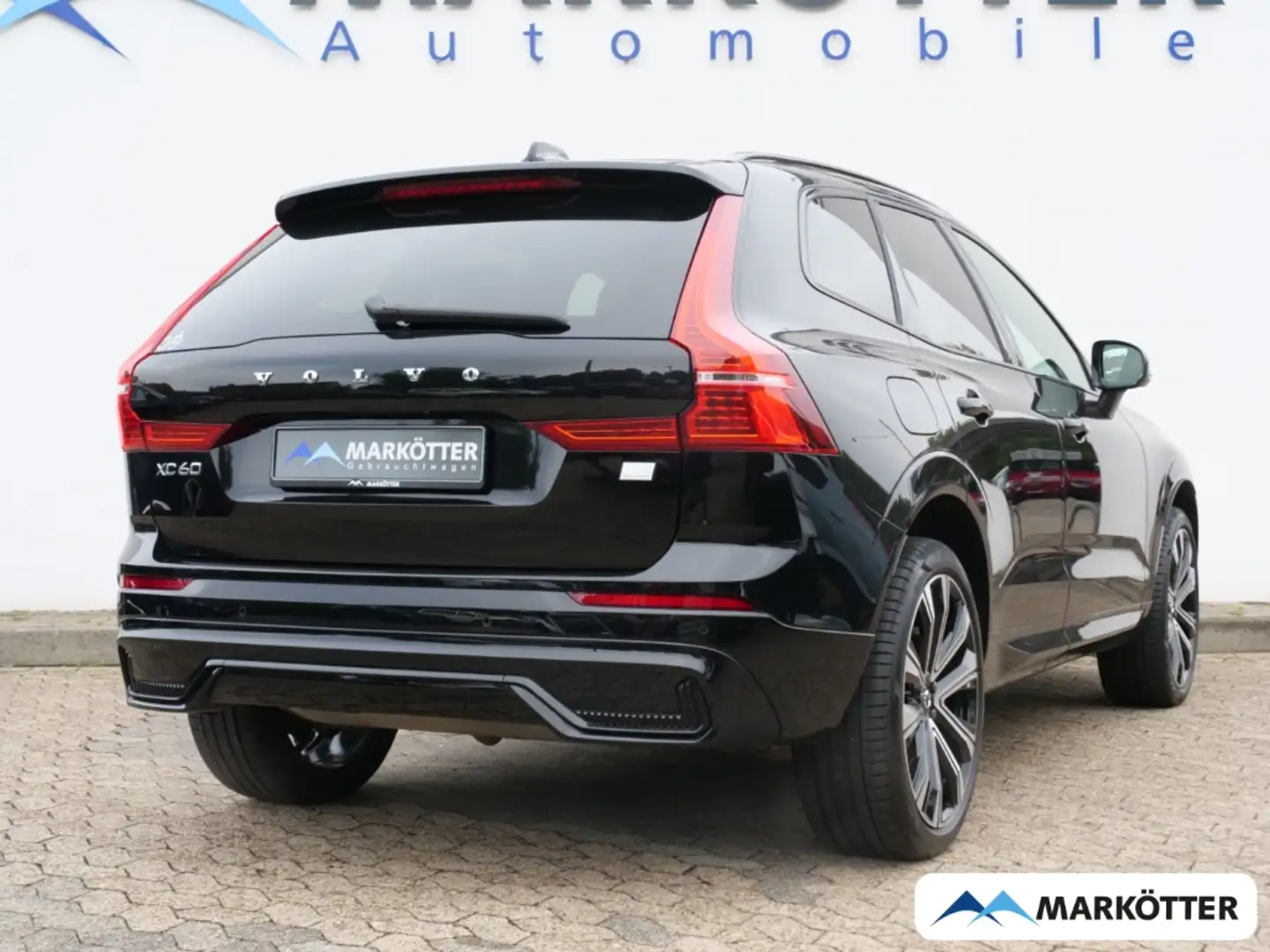 Volvo XC60 T6 Twin Engine AWD R-Design /21 Zoll/ Schwarz - 2