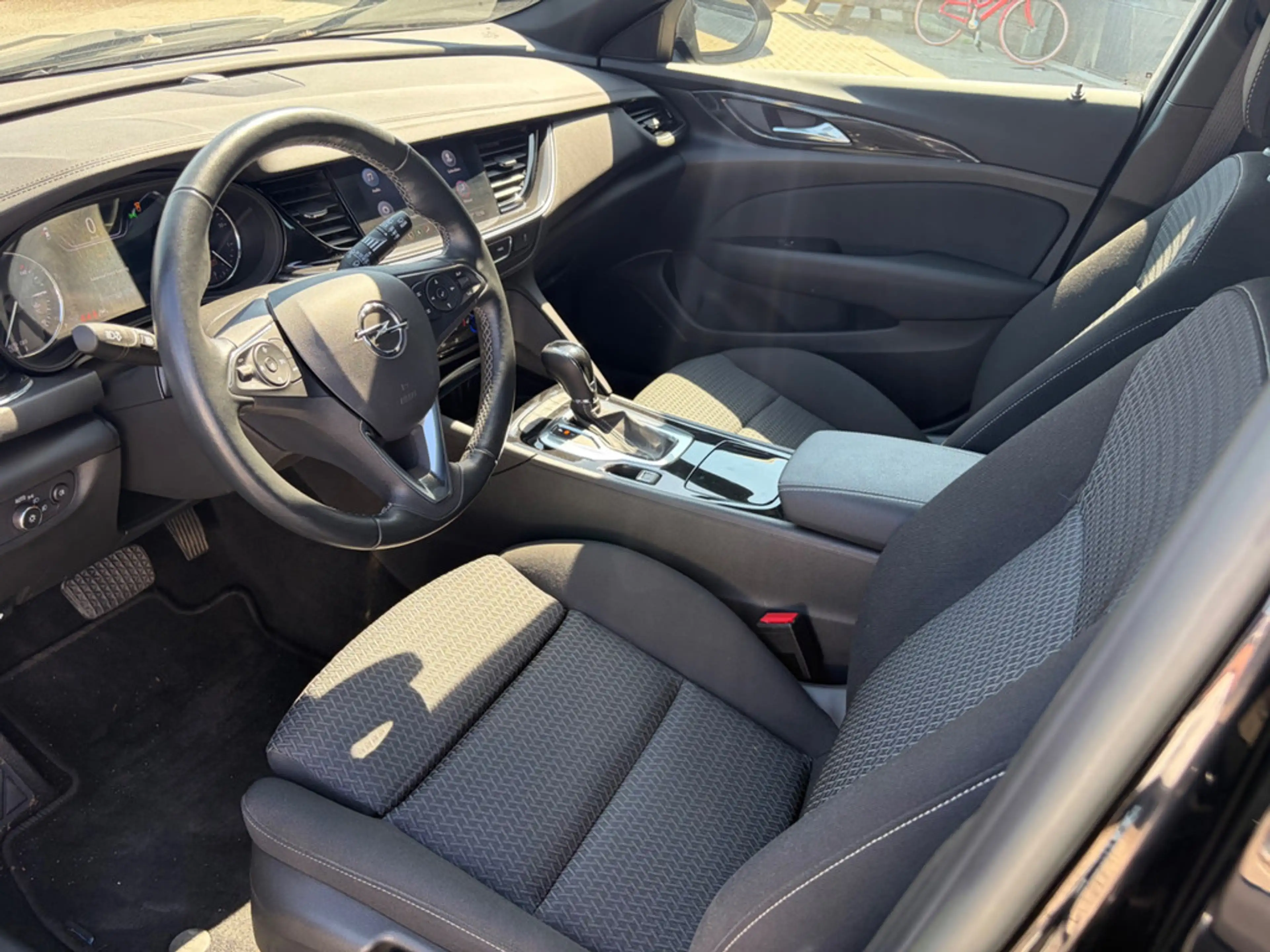 Opel Insignia Sports Tourer Opel Insignia 2.0 Turbo Business | 2 — photo 11