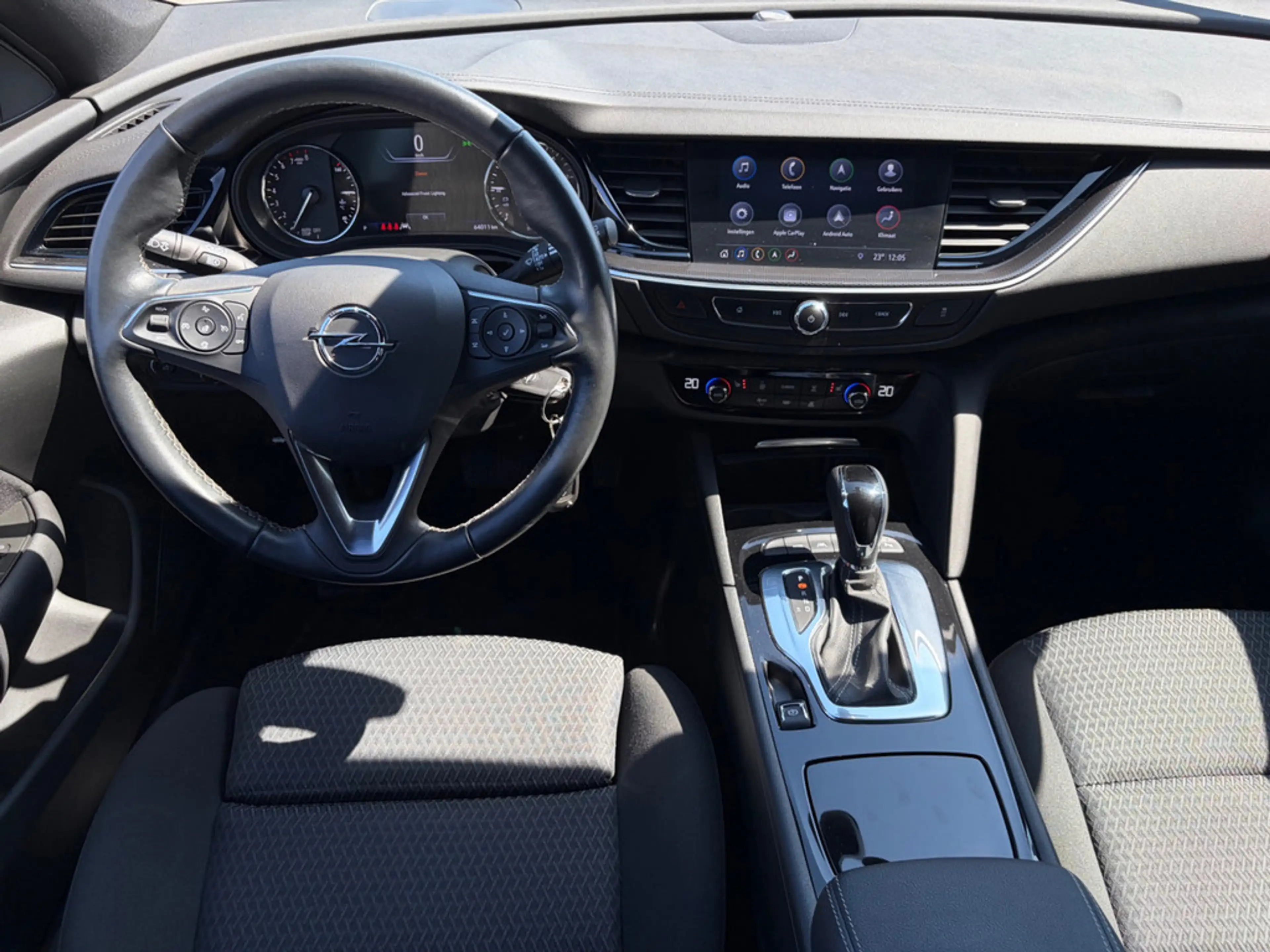 Opel Insignia Sports Tourer Opel Insignia 2.0 Turbo Business | 2 — photo 3