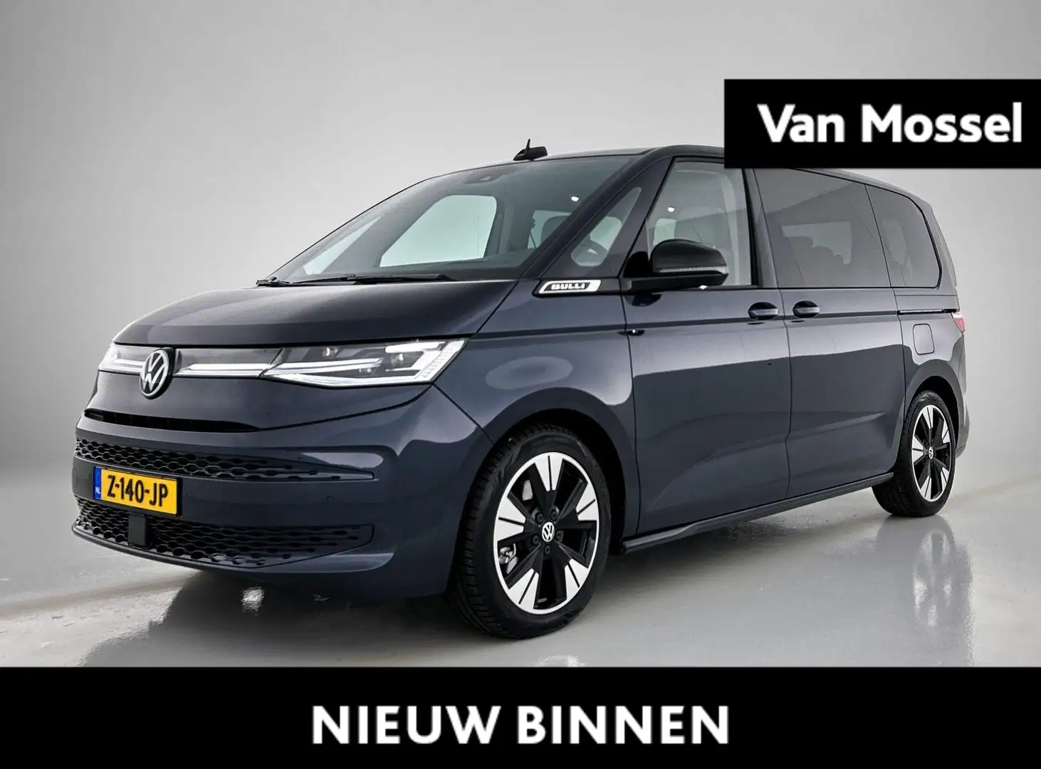 Volkswagen T7 Multivan 1.4 eHybrid L1H1 Style | 7-Personen | Automaat | P Blauw - 1