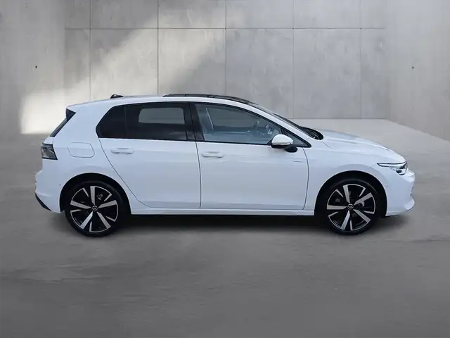 Volkswagen Golf view 6