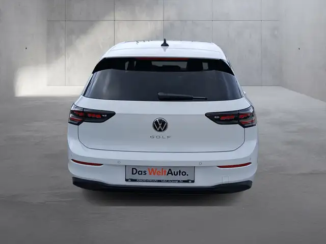 Volkswagen Golf view 4