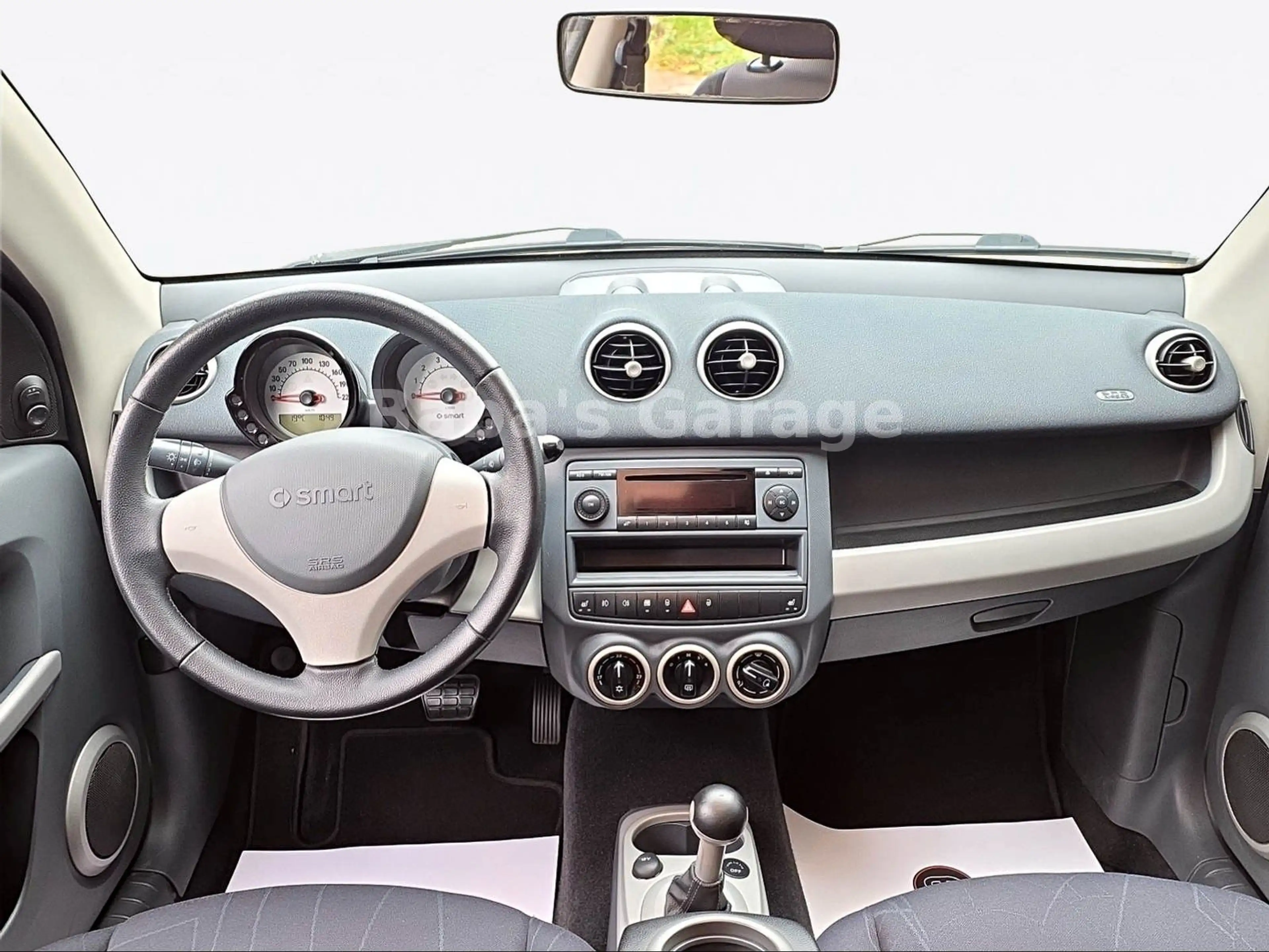 smart forFour Aut. Klima Panorama SHZ ALU — photo 14