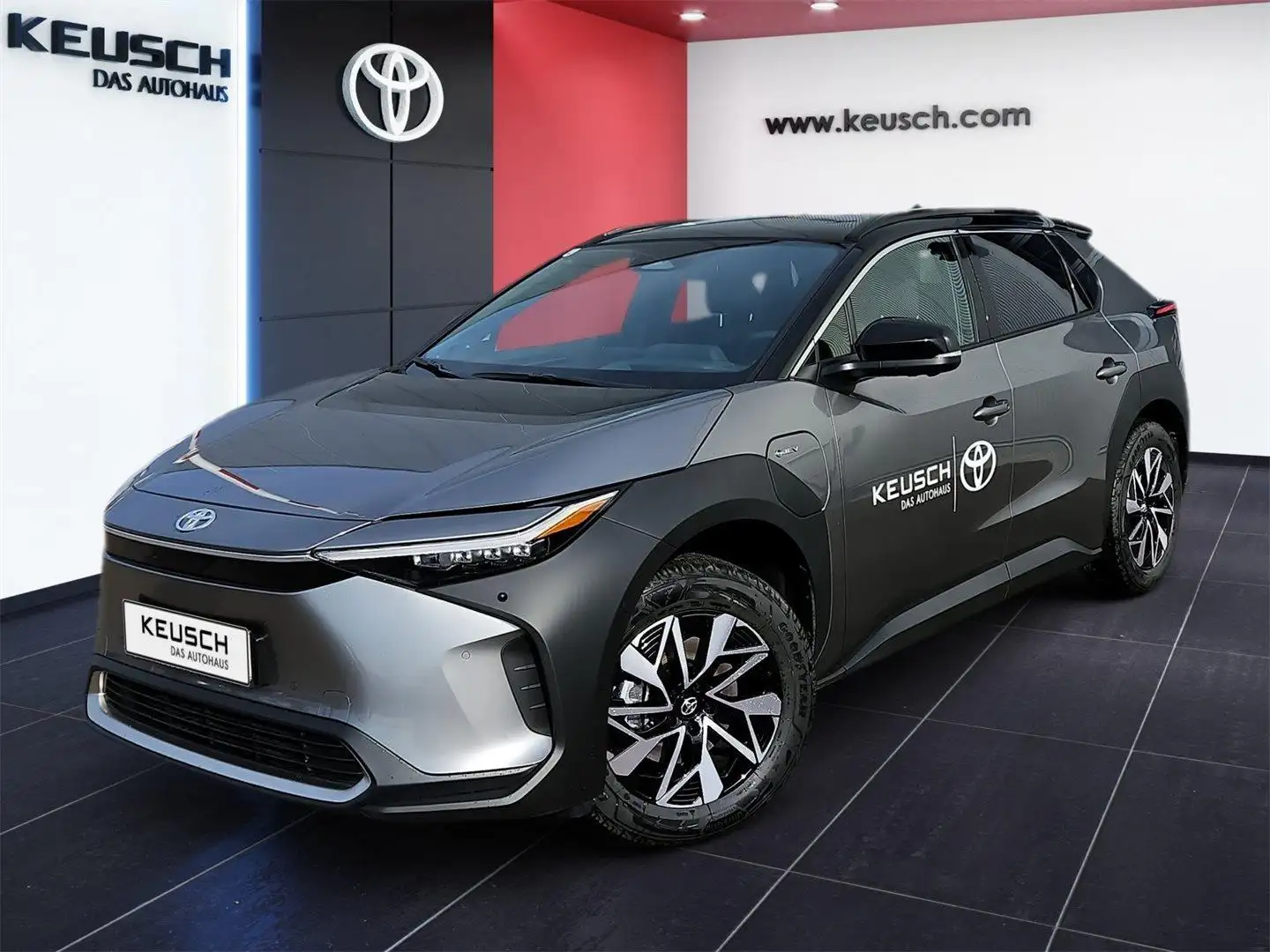 Toyota bZ4X 4x4, 160kw STYLE Grau - 2