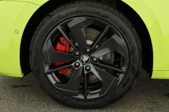 Skoda Octavia Combi 2.0 TSI 195 kW RS DSG, AHK, Navi, Matrix,... Ansicht 16