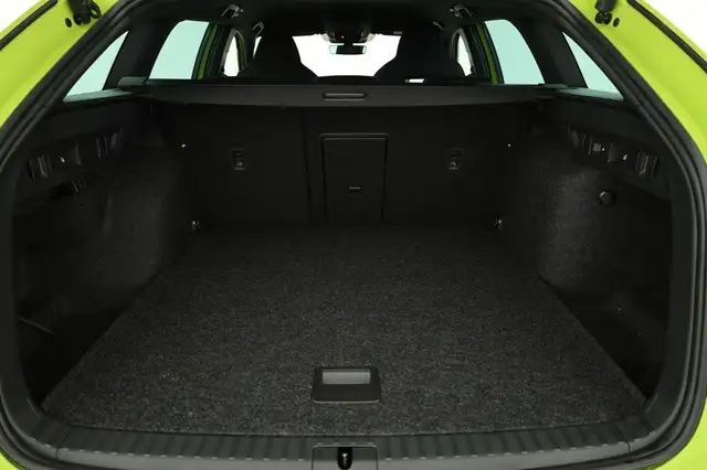 Skoda Octavia Combi 2.0 TSI 195 kW RS DSG, AHK, Navi, Matrix,... Ansicht 12