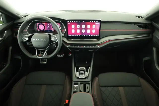 Skoda Octavia Combi 2.0 TSI 195 kW RS DSG, AHK, Navi, Matrix,... Ansicht 4