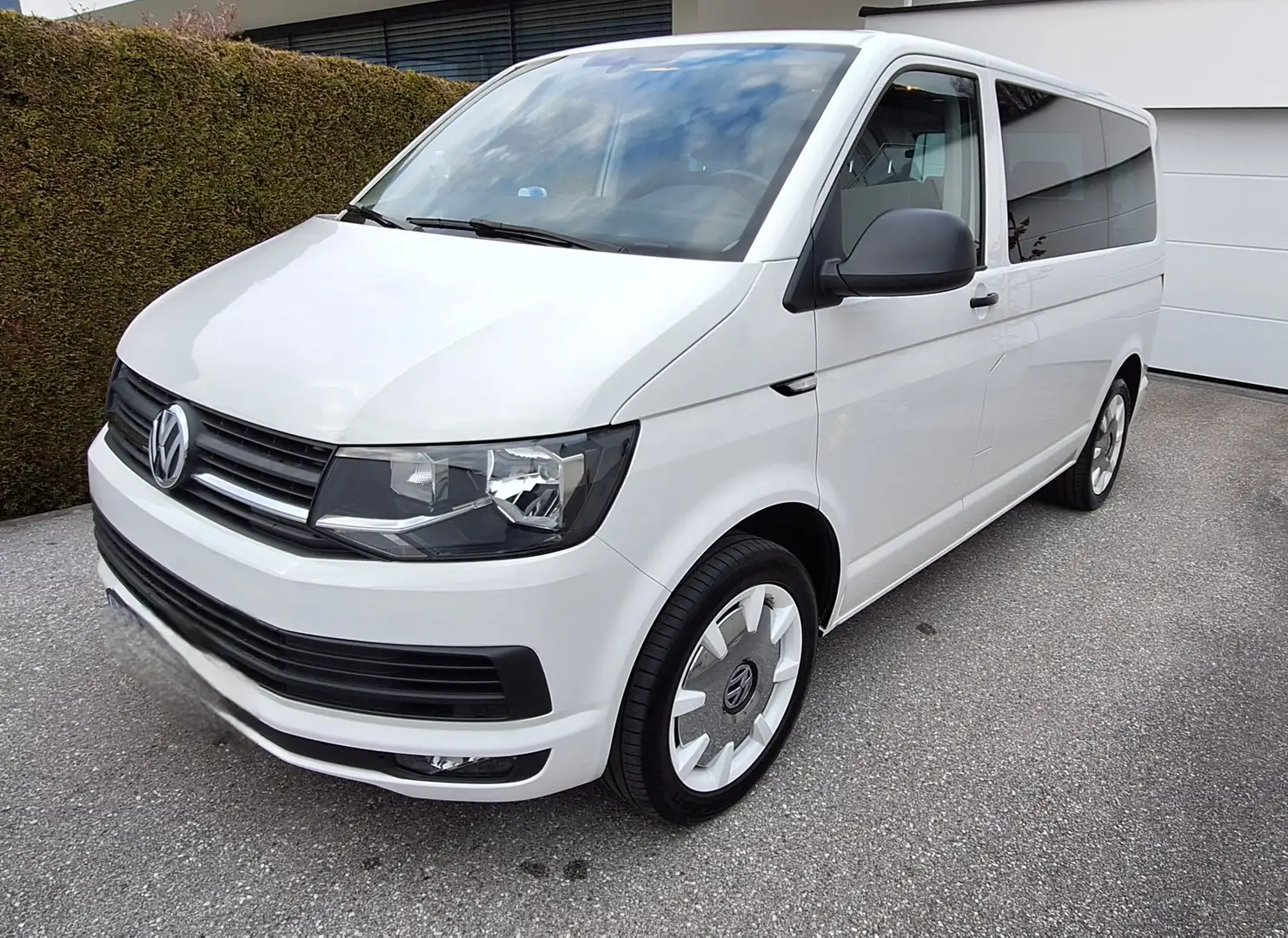 Volkswagen T6 Multivan Multivan Edition 2,0 TDI BMT Edition Weiß - 1