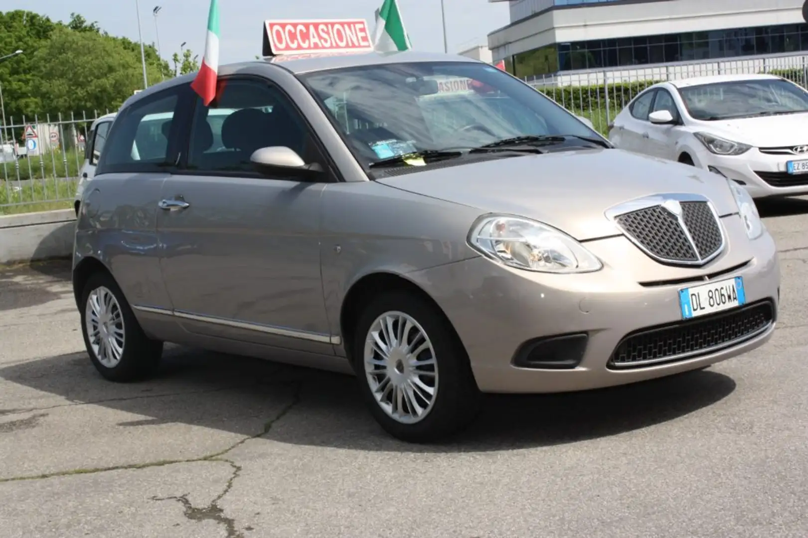 Lancia Y 1.2 Oro GPL Grijs - 1