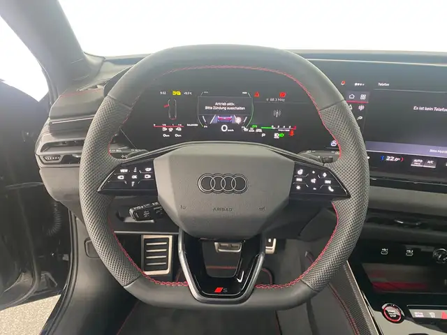 Audi A6 view 13